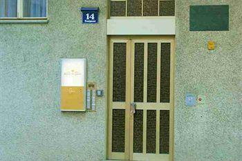Dr. Geissler 3* Viena