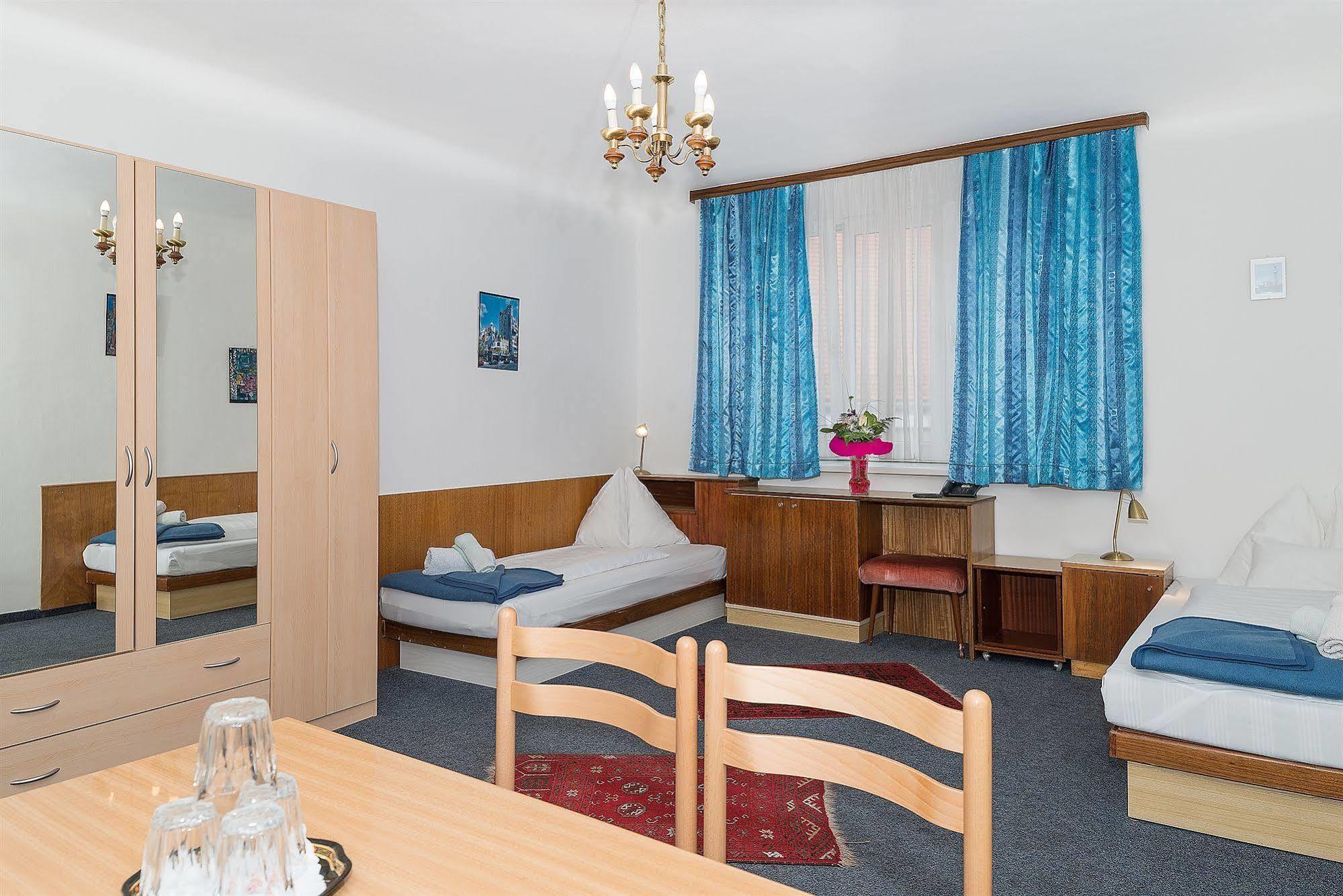 Dr. Geissler 3* Viena